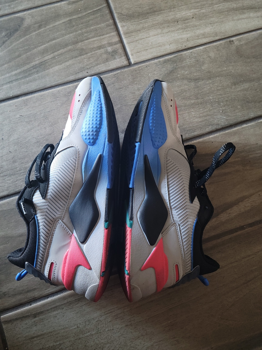 Puma Sneakers